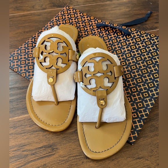 Tory Burch sandals - Picture 3 of 12
